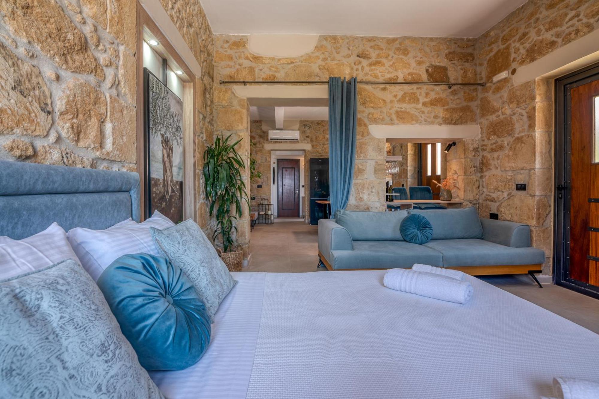 Cavos Luxury Apartments Kíssamos Extérieur photo