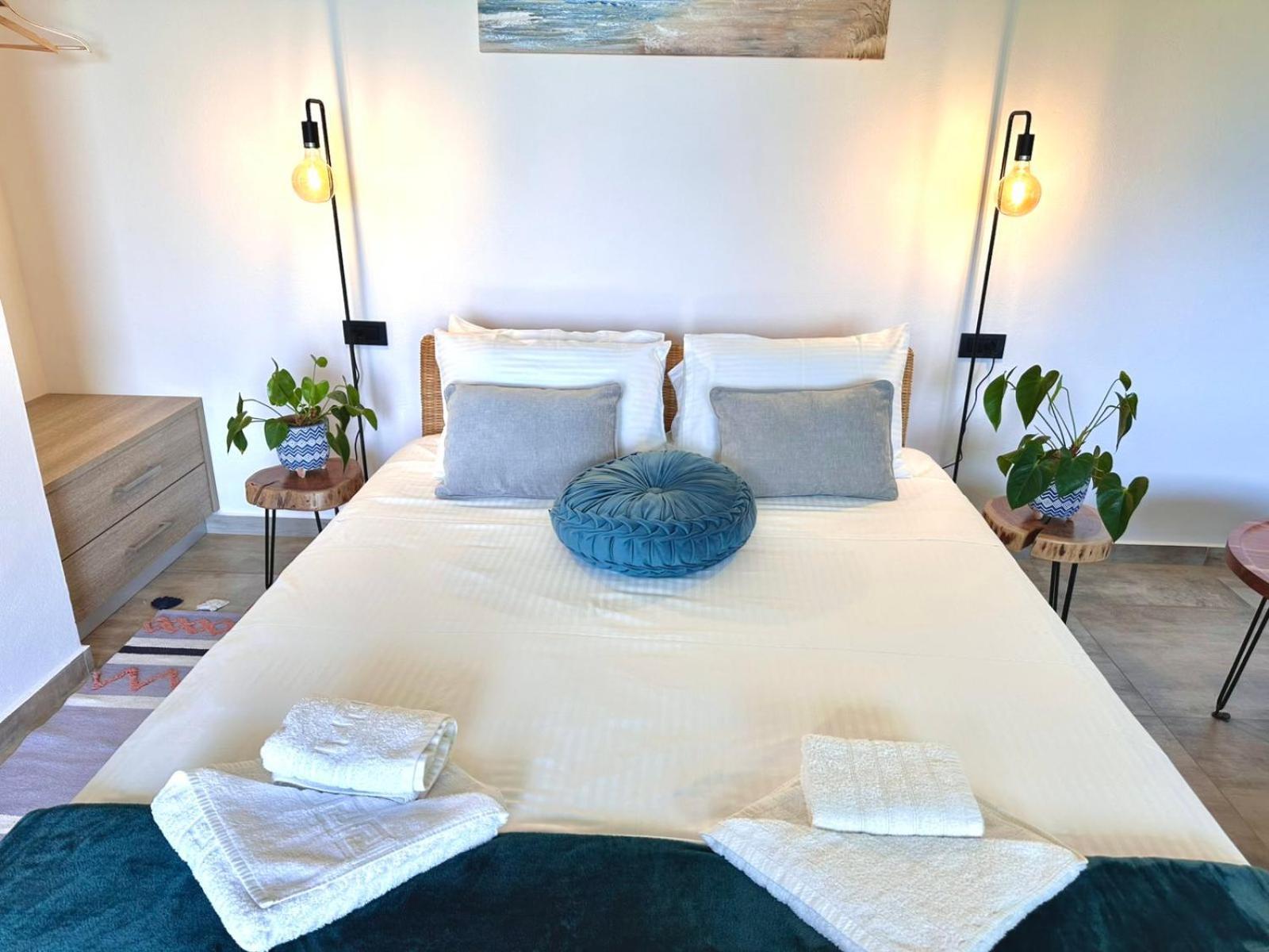 Cavos Luxury Apartments Kíssamos Extérieur photo