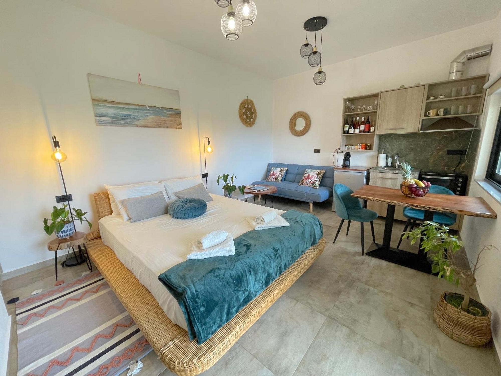 Cavos Luxury Apartments Kíssamos Extérieur photo