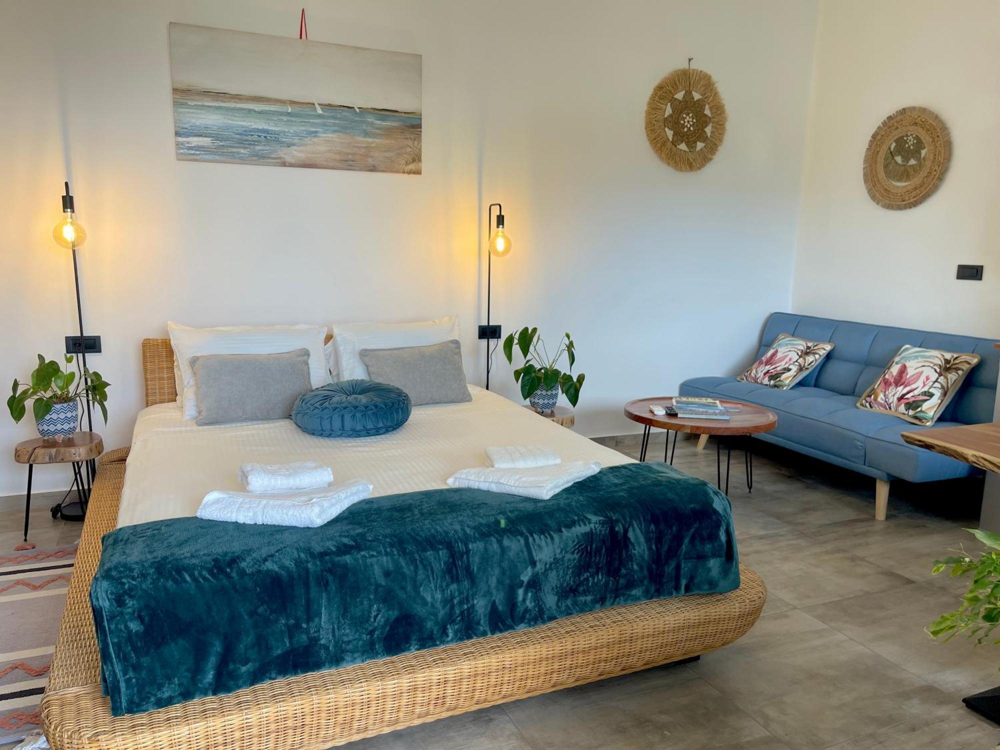 Cavos Luxury Apartments Kíssamos Extérieur photo